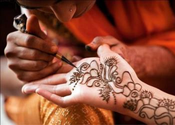 Jak nakreslit hennu na ruce: pokyny krok za krokem pro domácí mehendi