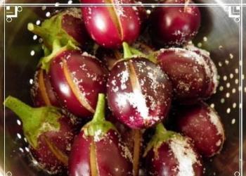 Melanzane sott'aceto in barattoli per l'inverno: ricette di Alla Kovalchuk